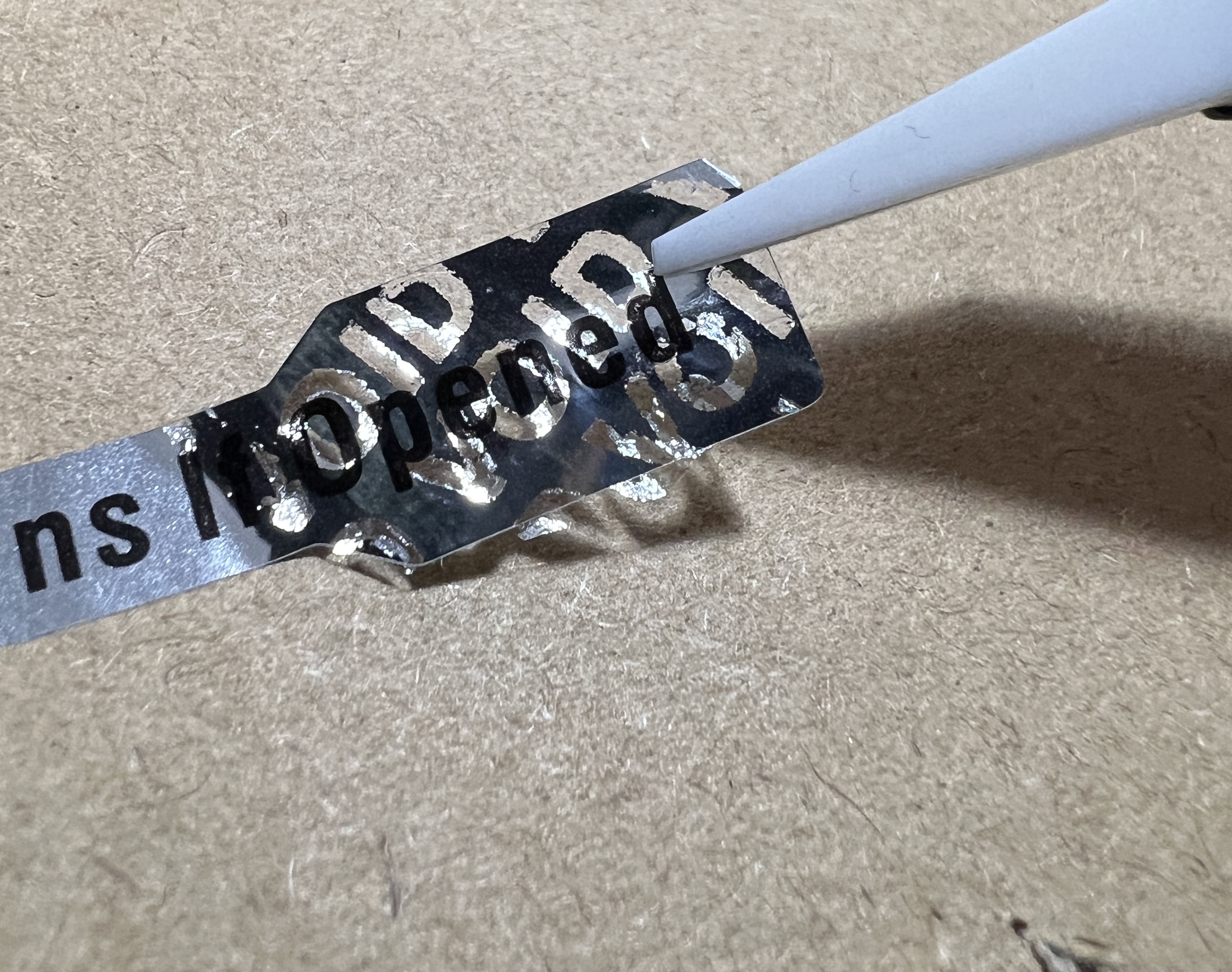 (image for) Tamper Evident Stickers